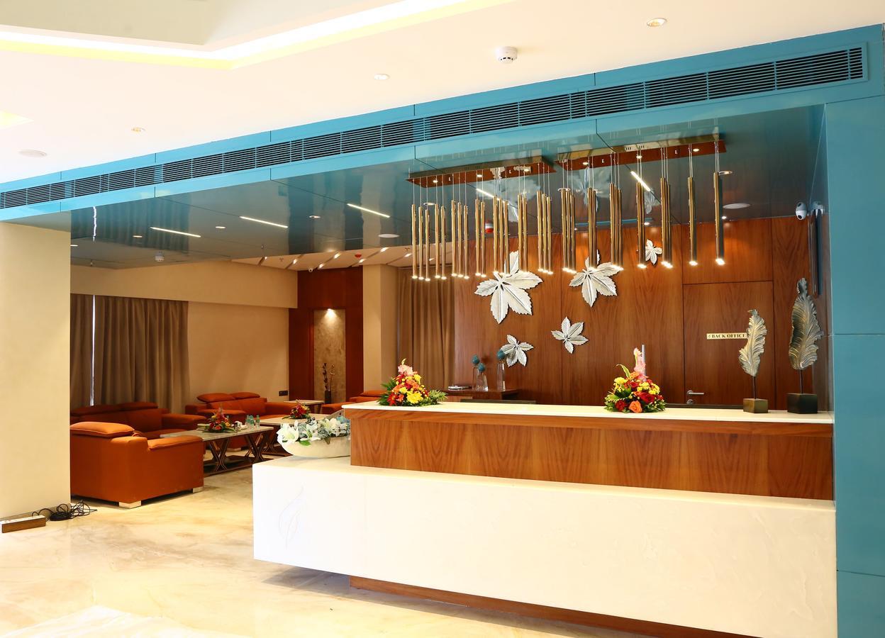 Skk Blu Hotel & Spa Удайпур Екстериор снимка