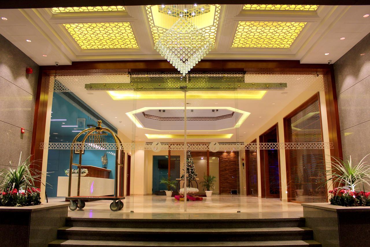 Skk Blu Hotel & Spa Удайпур Екстериор снимка