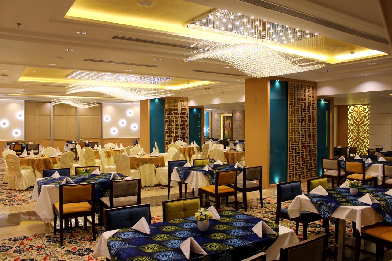 Skk Blu Hotel & Spa Удайпур Екстериор снимка